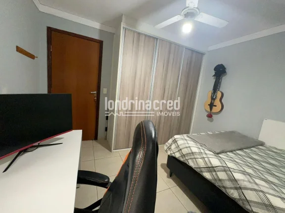 Imagem Casa em Londrina com duas residências independentes, energia solar, área gourmet com churrasqueira e localização excelente — ideal para morar e investir!