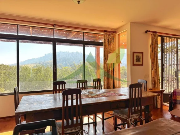 Imagem Sítio à Venda em Atibaia: Exclusivo com Vista Panorâmica e Casa Financiável