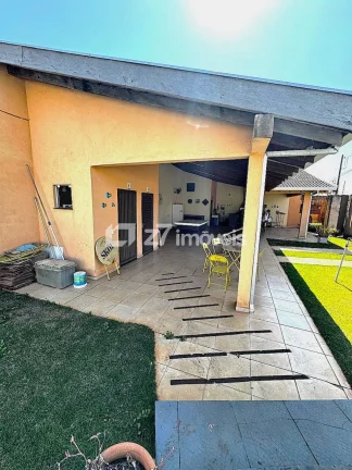 Imagem Área de Lazer com Piscina, Mandaguaçu/PR