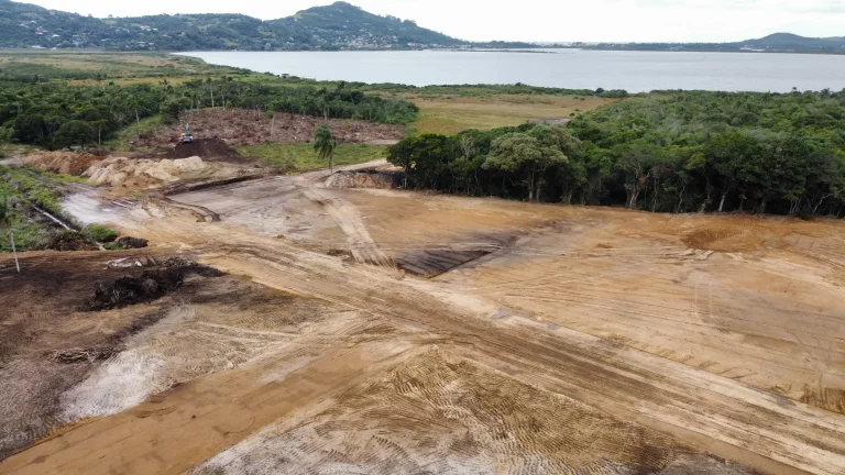 Imagem Terrenos à Venda no Parque Reserva da Lagoa - Loteamento Legalizado em Areias de Palhocinha, Garopaba-SC!