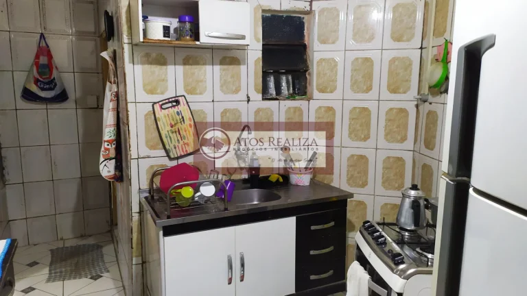 Imagem Compre Terreno 4 casas Ponto Comercial no Vila São José - SP