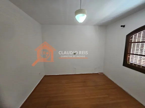 Imagem Sobrado com 3 Quartos para alugar, 179m² - Campo Grande