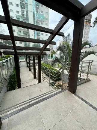 Imagem Apartamento 3 dormitórios e 2 vagas de garagem na Vila Operária em Itajaí