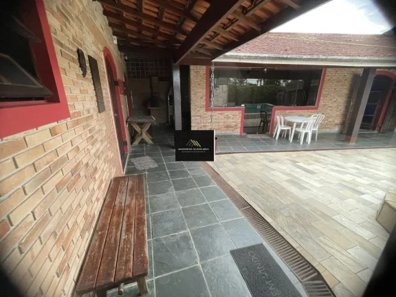 Imagem Casa para Venda em Ubatuba / SP no bairro Lázaro