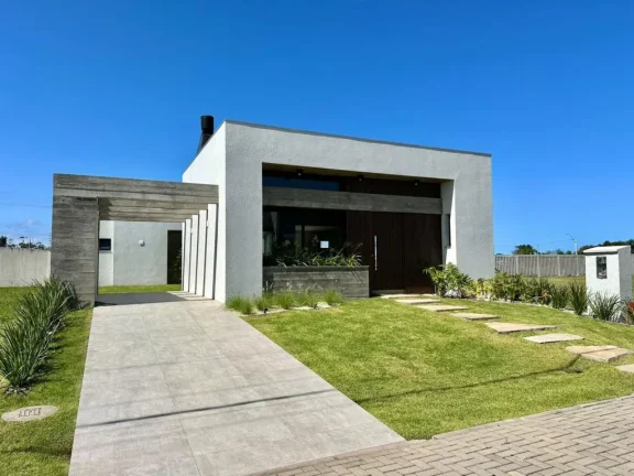 Imagem Casa em Condominio 4 Dormitórios - Bairro Arroio Teixeira