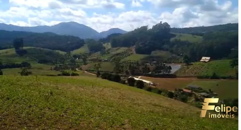 Imagem TERRENO COM VISTA PARA A PEDRA AZUL E FORNO GRANDE
