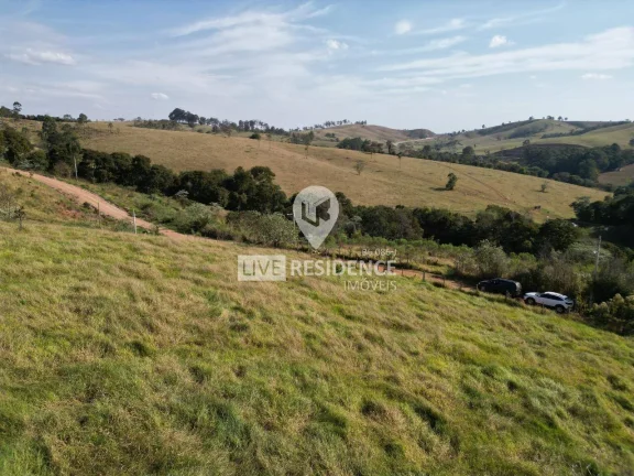 Imagem Única Itatiba: Sítio de 20.000 m² no Condomínio San Diego