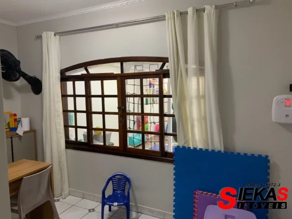 Imagem Imperdível casa comercial à venda em Cangaíba, São Paulo-SP: 4 quartos, 1 suíte, 2 salas, 2 banheiros, 2 vagas, 225 m²!