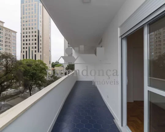 Imagem Apartamento com 236,74m2 à venda Av Angélica, Higienópolis, com 3 quartos e 1 vaga, reformado.