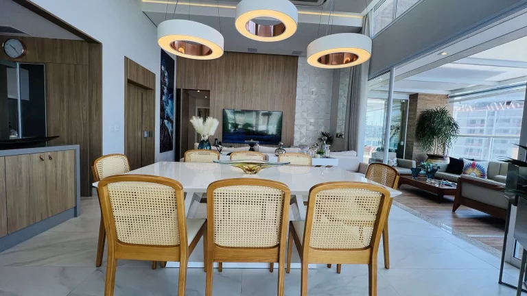Imagem Cobertura Penthouse Finamente Decorada à Venda na Riviera de São Lourenço!