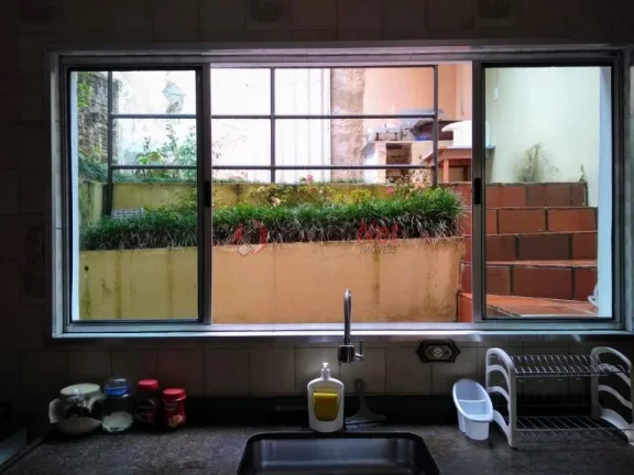 Imagem Oportunidade - Amplo Sobrado à Venda em São Bernardo do Campo no bairro Alto Industrial.