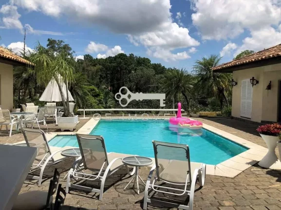 Imagem Cond. Granja do Lago - Térrea com estilo! Piscina, adega, ap hóspedes!