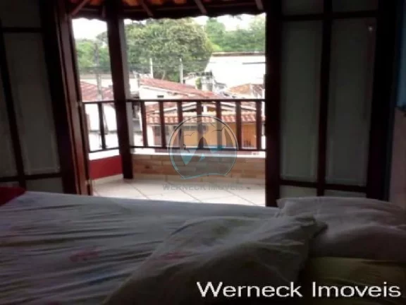 Imagem Casa de Luxo no Centro de Ubatuba-SP: 4 Quartos, 4 Suítes, 2 Salas, 6 Banheiros, 4 Vagas de Garagem, 339m² de Área