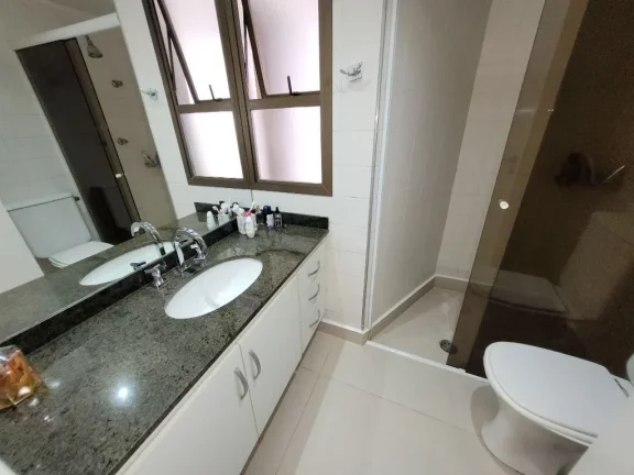 Imagem APARTAMENTO COM 3 DORMITÓRIOS, SENDO 1 SUÍTE, VARANDA GOURMET, PREDIO COM PISCINA, 1 QUADRA DA PRAIA DAS ASTÚRIAS