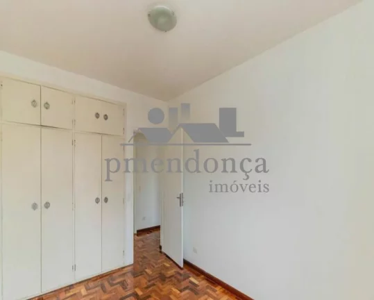 Imagem Apartamento amplo, living para 02 ambientes, dormitórios com armários, banheiro social, cozinha e ...