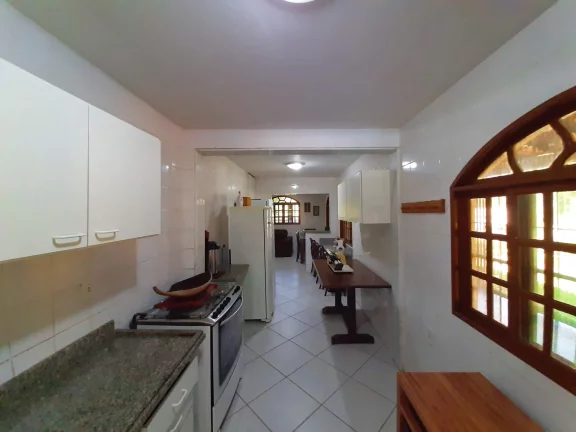 Imagem Chácara, 15.000 mts2, 03 Quartos, Sala Ampla, Piscina, Sauna, Lagoa Dourada, Guarapari - ES