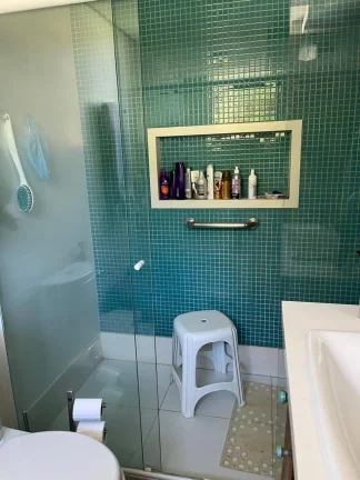 Imagem Vendo esta luxuosa casa no bairro Conego . Nova Friburgo.