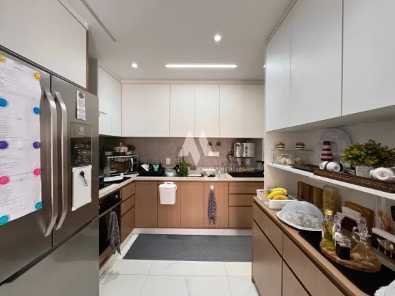 Imagem Casa com 4 quartos, piscina e 2 vagas à Venda, 180 m² na Vila Valença em São Vicente/SP