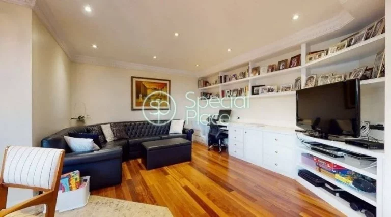 Imagem Lindo apartamento em Higienópolis com 390m² de área privativa, 4 dormitórios ( 2 suítes ) e 4 v...