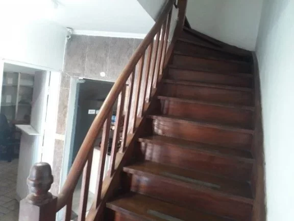 Imagem CASA PARA VENDA E LOCAÇÃO COM 335 M² EM BOA LOCALIZAÇÃO
