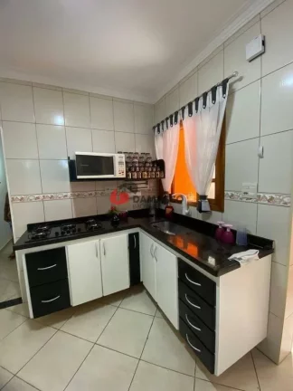 Imagem Casa à venda 2 Quartos, 1 Suite, 2 Vagas, 178M², Campestre, Santo André - SP