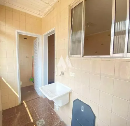 Imagem Apartamento Amplo e Reformado- pronto para morar - 03 Quartos na AV.: Ana Costa próximo a Rua Carvalho de Mendonça
