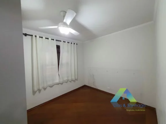 Imagem RUDGE RAMOS Excelente casa térrea , 141 metros 3 dormitórios, espaço gourmet, 3 vagas com ótima localização e valor !!