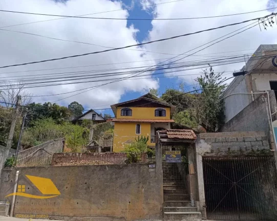 Imagem Vendo Casa em Varginha com Terreno 470 mts² e 125 mts² de Edificação