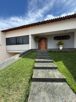 Imagem Casa à Venda no Bairro Sobradinho – 744m² de Lote, 507m² Construídos | Patos de Minas