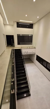 Imagem Imperdível: Casa de luxo em condomínio no Jardim Florestal, Jundiaí-SP - 3 quartos, 3 suítes, 3 salas, 4 banheiros, 4 vagas - 271,07 m²