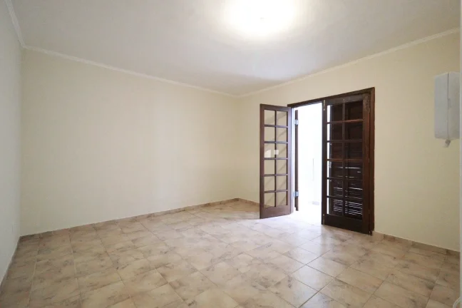 Imagem "Casa Comercial ou Residencial de 105m² - Conforto, Praticidade e Localização Privilegiada"