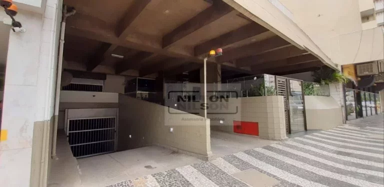 Apartamento com 2 dormitórios à venda, 63 m² por R$ 330.000,00 com garagem- - Centro - Campinas/SP