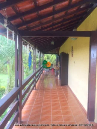 Imagem Casa em Condomínio para Venda em Mairinque, Zona Rural, 5 dormitórios, 2 suítes, 2 banheiros, 8 vagas