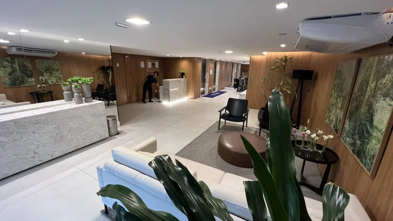 Imagem Flat à venda na Barra, Salvador - Mobiliado com vista para o mar