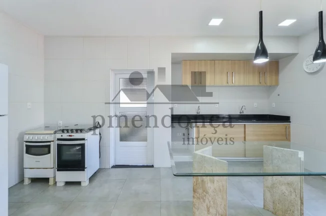 Imagem Apartamento encantador à venda em Higienópolis, com 3 quartos ( 1 suíte ) e 1 vaga, 191m²