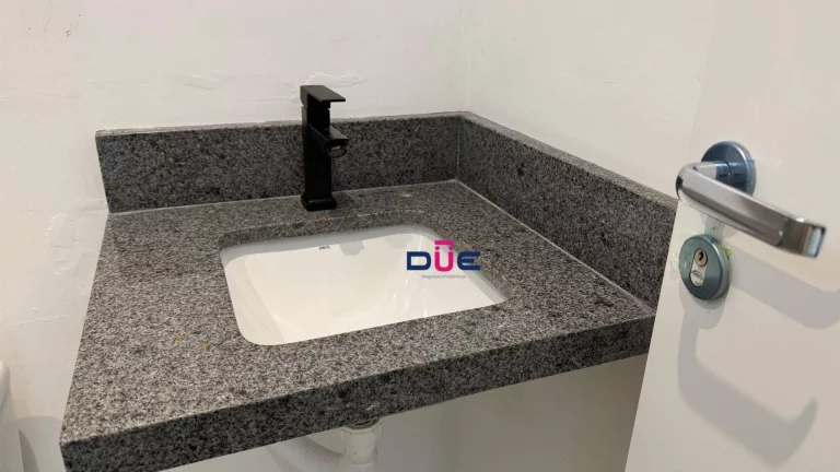 Imagem Apartamento com 2 dormitórios à venda, 83 m² por R$ 530.000,00 - Encruzilhada - Santos/SP