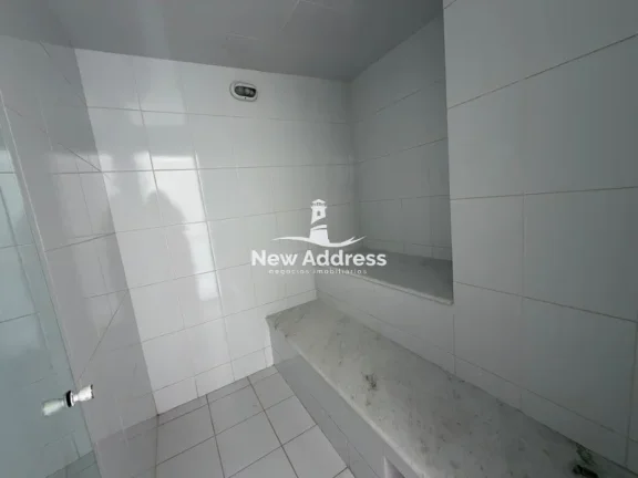 Imagem Cobertura exclusiva com 280 m² na quadra do mar, vista privilegiada, ambientes amplos, 3 quartos e 3 vagas de garagem.