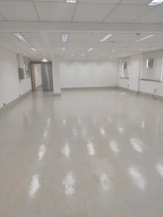 Imagem Conjunto comercial com salas individuais