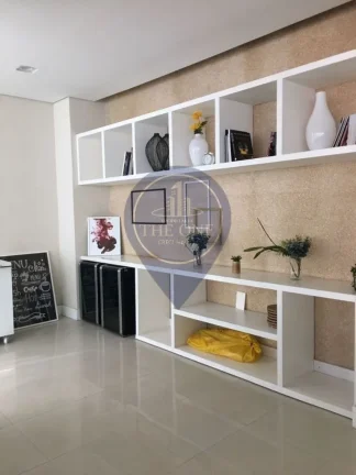 Imagem Apartamento à venda ou locação no Centro de SP: 1 quarto, 1 sala, 2 banheiros, 1 vaga de garagem, 46m² de área.