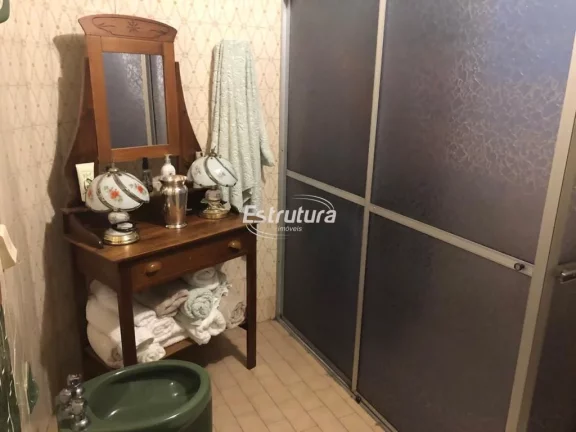 Apartamento de 2 dormitórios no centro