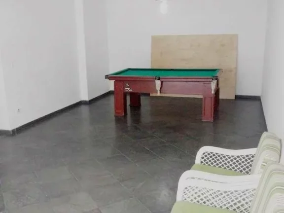Imagem PITANGUEIRAS – NA QUADRA DA PRAIA, APARTAMENTO AMPLO, CLARO E SUPER AREJADO, LAZER NO PRÉDIO E 02 VAGAS DE GARAGEM.
