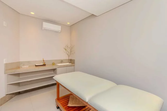Imagem Apartamento frente mar com 4 suítes e 4 vagas de garagem em Balneário Camboriú