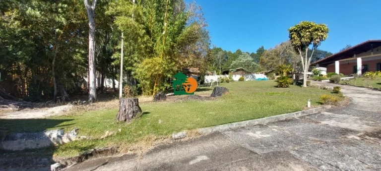 Imagem Chácara para Venda em São Roque, Pavão (canguera), 4 dormitórios, 1 suíte, 1 banheiro