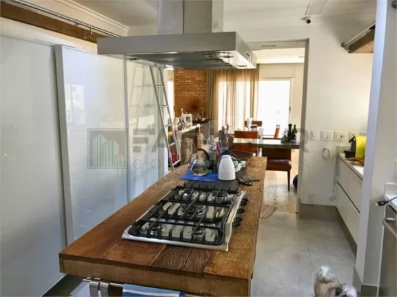 Imagem Apartamento de luxo no Itaim Bibi, São Paulo-SP: 3 quartos, 3 suítes, 3 salas, 5 banheiros, 4 vagas de garagem, 261m² de área.