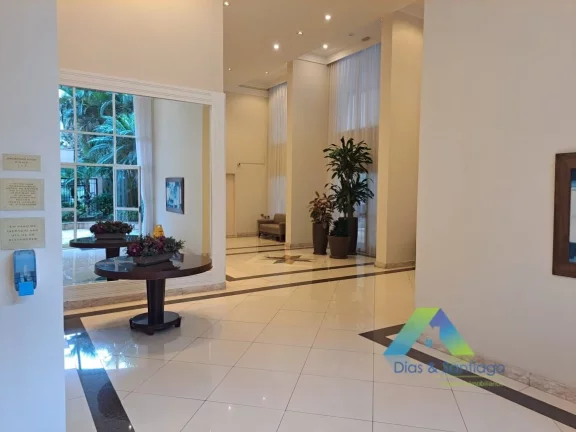 Imagem Apartamento de 101m² com 3 dormitórios, 2 suítes, 2 vagas cobertas em localização privilegiada na área nobre da Vila Mariana/Zsul..