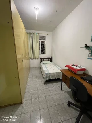 Imagem Casa na Rua de Bahia - Espaçosa e Confortável, Ótima Localização!
