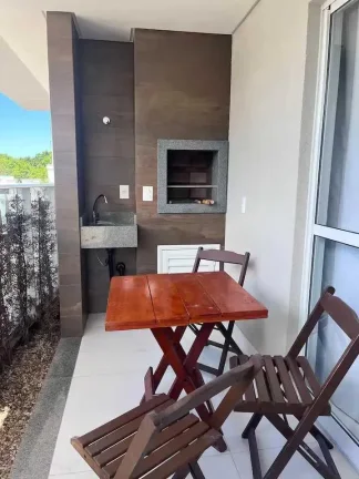 Imagem Apartamento com 2 dormitórios sendo 1 suíte e 1 vaga de garagem em Governador Celso Ramos/SC