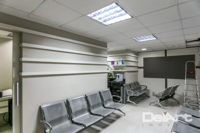 Imagem Sala/Conjunto Comercial Corporativo LOCADA - 182,61m2 + 02 vagas - Edifício Curitibano Prime Center - R$ 1.450.000,00 - Água Verde.