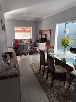 Imagem Casa com 4 dormitórios à venda, 180 m² por R$ 955.000,00 - Villa Branca - Jacareí/SP