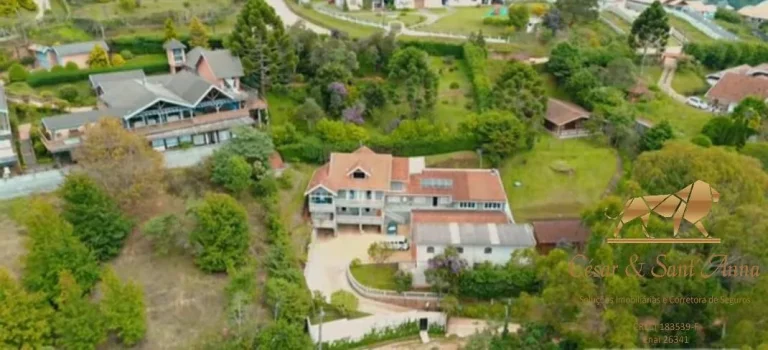Imagem Linda e ampla casa a venda em Campos do Jordão-SP